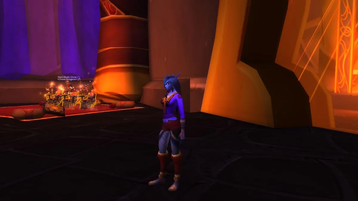 Admirer in Trial of Style stage watching the World of Warcraft contest.